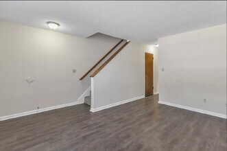 102 Kimeran Ln in Summerville, SC - Building Photo - Building Photo