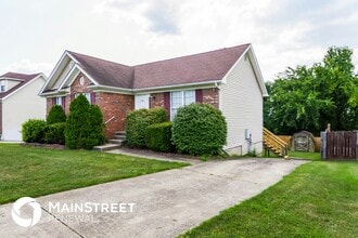 6801 Currington Cir, Unit 4 in Louisville, KY - Building Photo - Building Photo