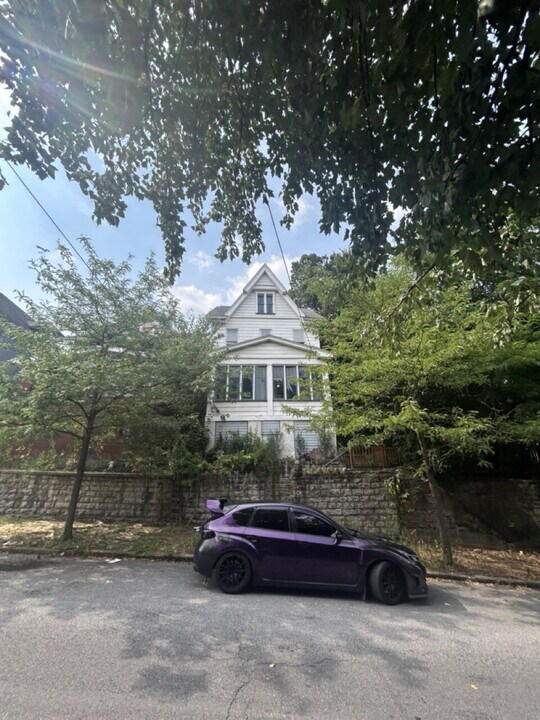 1112 15th Ave in Altoona, PA - Building Photo