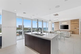 2200 N Ocean Blvd in Fort Lauderdale, FL - Building Photo
