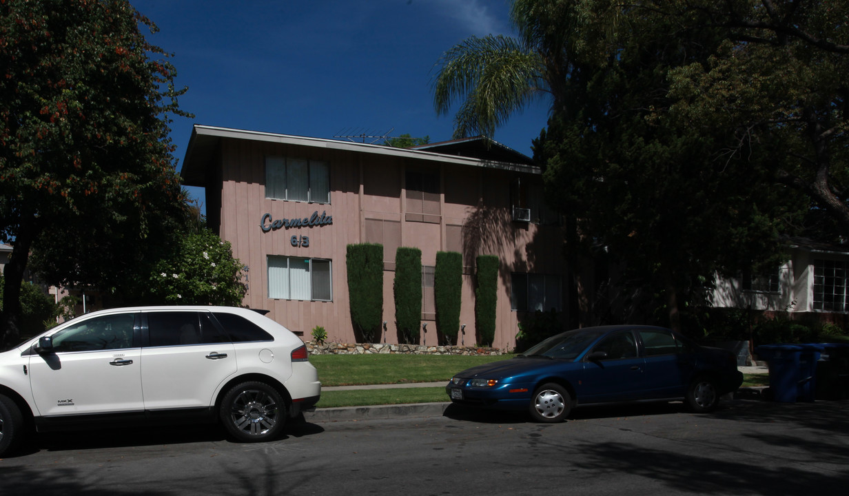 San Jose Apartments in Burbank, CA - Building Photo