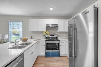 15072 Dania Ave in Port Charlotte, FL - Building Photo - Building Photo