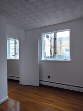 110 Thorndike St in Cambridge, MA - Foto de edificio - Building Photo