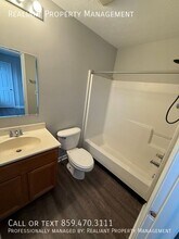 223 Tanbark Dr in Georgetown, KY - Building Photo - Building Photo