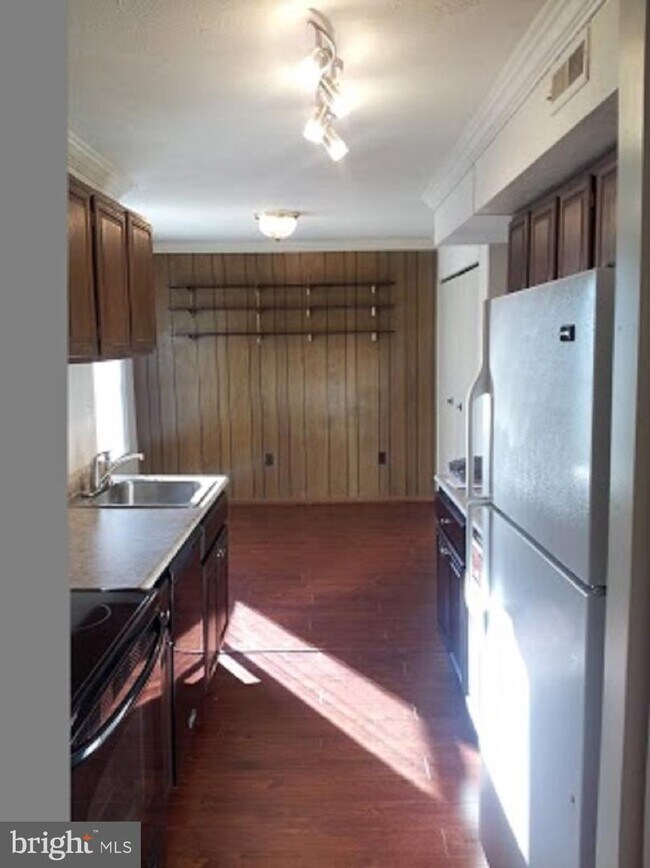 7919 Mandan Rd-Unit -714 in Greenbelt, MD - Building Photo - Building Photo