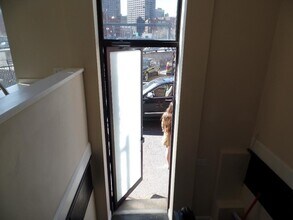 109 Richmond St, Unit 1 in Boston, MA - Foto de edificio - Building Photo