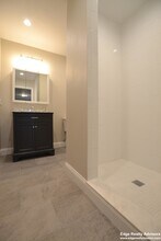 58 Foster St in Boston, MA - Foto de edificio - Building Photo