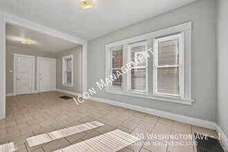920 Washington Ave in Kalamazoo, MI - Building Photo - Building Photo