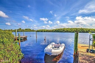 1128 Neptune Dr in Ruskin, FL - Building Photo - Building Photo
