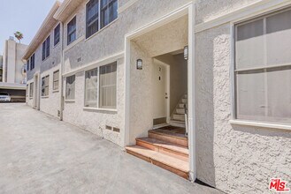 1643 N Formosa Ave in Los Angeles, CA - Building Photo - Building Photo