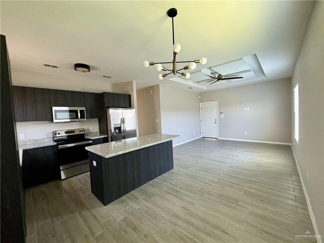 13 Puffin Ave in McAllen, TX - Building Photo - Building Photo