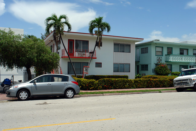 1228 Euclid Ave in Miami Beach, FL - Building Photo - Building Photo