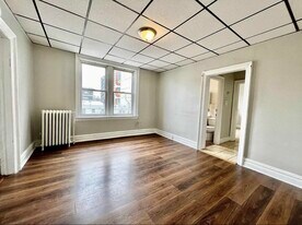 16 Cottage St in Jersey City, NJ - Building Photo