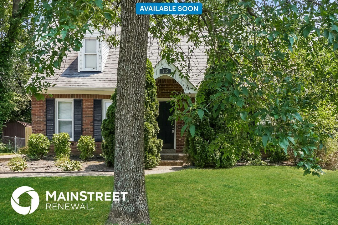 115 Buttercup Rd in Louisville, KY - Building Photo