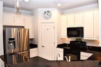 23420 Alamanda Dr in Bonita Springs, FL - Building Photo - Building Photo