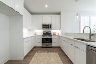 620 Walnut Hts Dr in Raleigh, NC - Building Photo - Building Photo