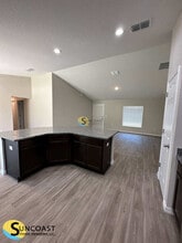 8009 N Primrose Dr in Citrus Springs, FL - Building Photo - Building Photo