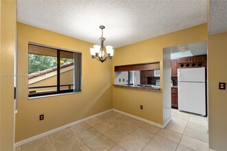 15405 N Miami Lakeway in Miami Lakes, FL - Building Photo - Building Photo