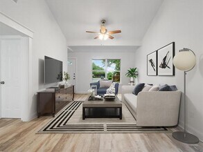 13745 Brookgreen Cir in Dallas, TX - Building Photo - Building Photo