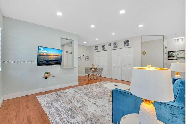property at 10004 E Bay Harbor Dr