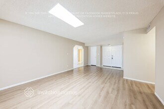 5256 W Cholla St, Unit 3045 in Glendale, AZ - Building Photo - Building Photo