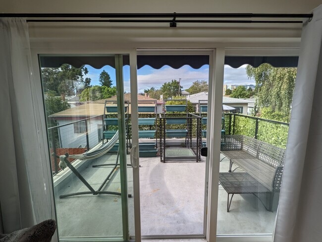 820 46th St in Oakland, CA - Building Photo - Building Photo