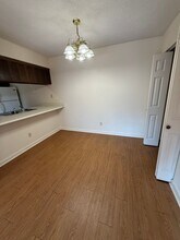 5074 Lakeside Ct in Evansville, IN - Building Photo - Building Photo