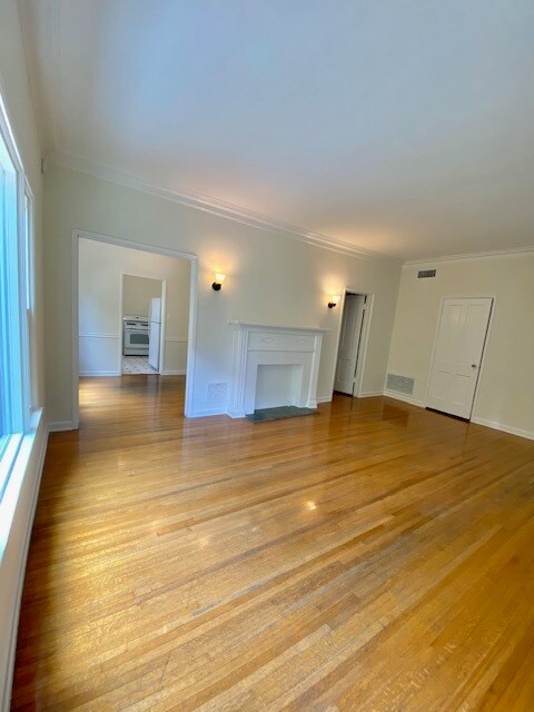 837 N Alfred St in West Hollywood, CA - Building Photo - Building Photo