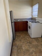 1316 N Dominion Ave, Unit 1316 in Pasadena, CA - Foto de edificio - Building Photo