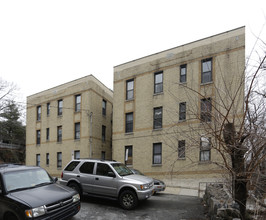 94 Convent Pl in Yonkers, NY - Foto de edificio - Building Photo