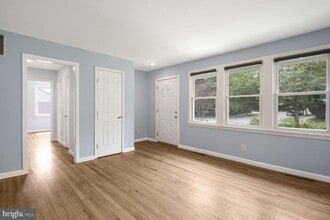 1606 Crawford Dr in Rockville, MD - Building Photo - Building Photo
