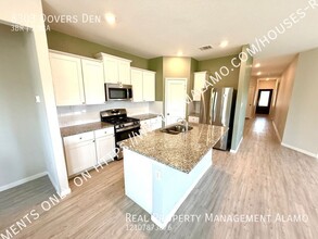 8303 Dovers Den in San Antonio, TX - Building Photo - Building Photo