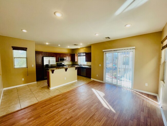 9520 Color Rock Ct in Las Vegas, NV - Building Photo - Building Photo