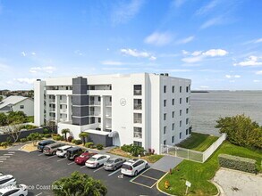 190 Seminole Ln in Cocoa Beach, FL - Building Photo - Building Photo