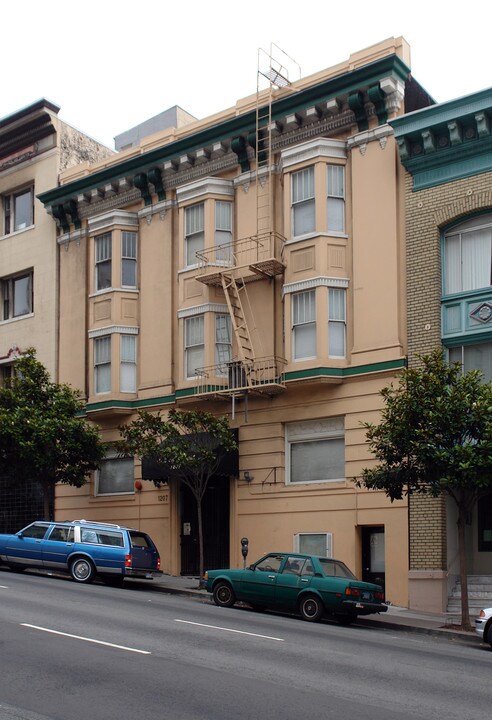 Cusing Regent in San Francisco, CA - Building Photo