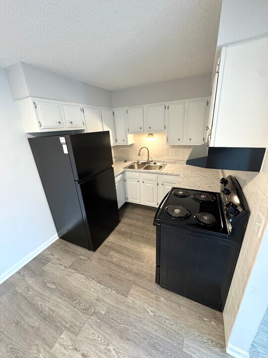 1006 Marilyn Ct in Washington, MO - Building Photo