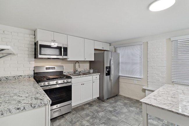 1432 Melpomene St in New Orleans, LA - Building Photo - Building Photo