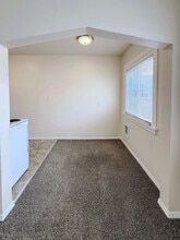 Town Manor Apartments in Bremerton, WA - Building Photo - Building Photo