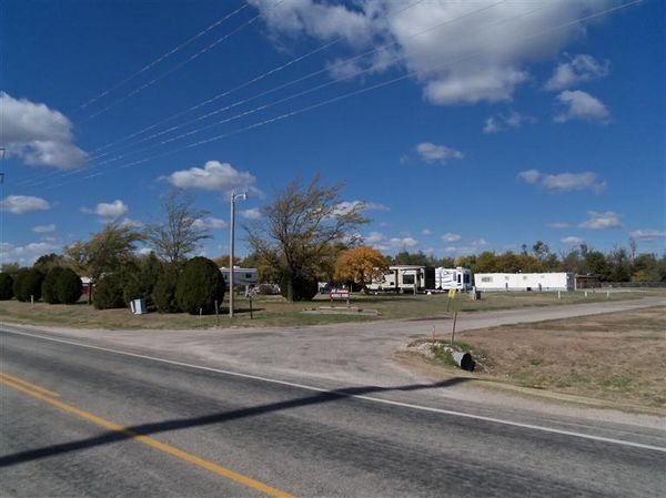 All Seasons Mobile Home Park in Great Bend, KS - Building Photo