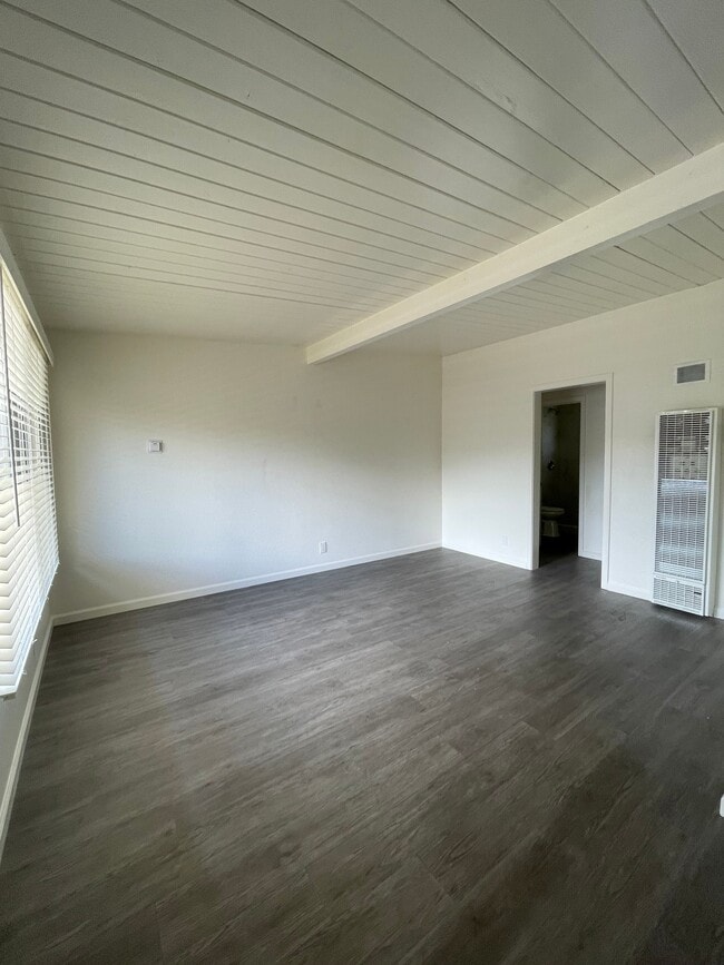 310 S H St. Apartments in Lompoc, CA - Building Photo - Building Photo