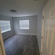 409 S Lakeland Ave in Orlando, FL - Building Photo - Building Photo