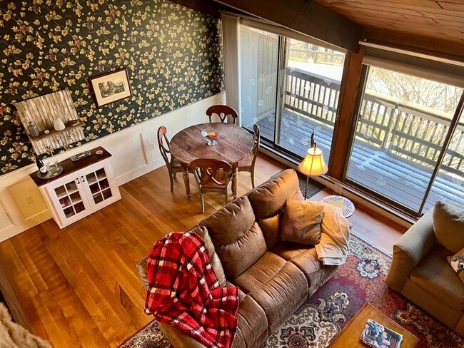 property at 20 Murray Hill Heights Rd