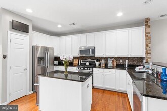 449 Wistar Pl in Glassboro, NJ - Building Photo - Building Photo