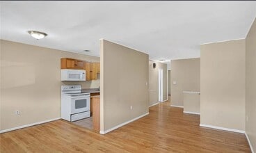 1831 S Church St in Allentown, PA - Building Photo - Building Photo