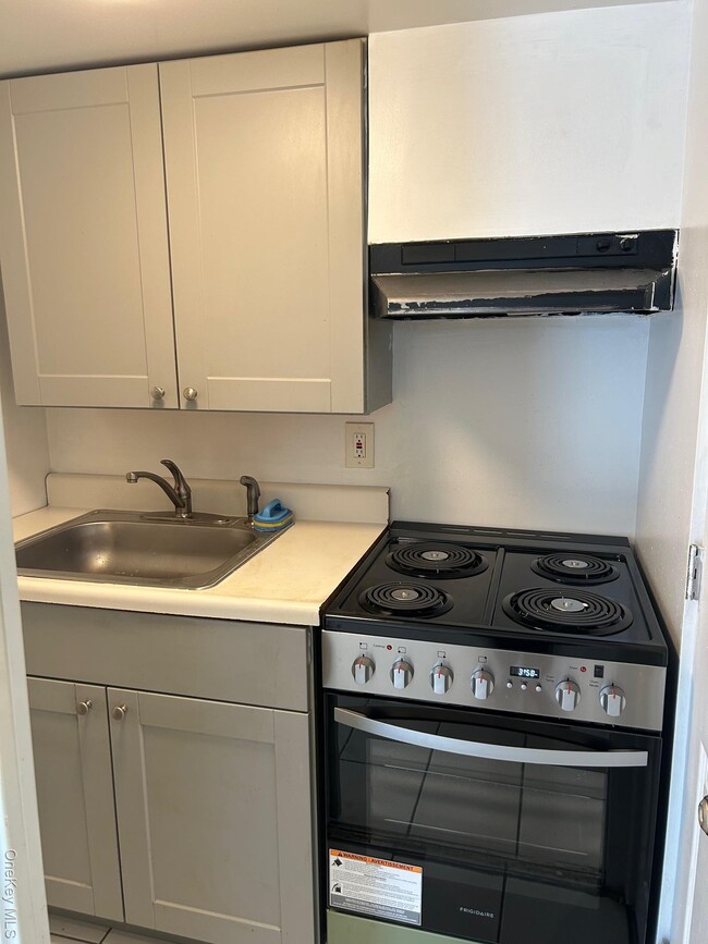 362 Beach 48th St in Queens, NY - Building Photo - Building Photo
