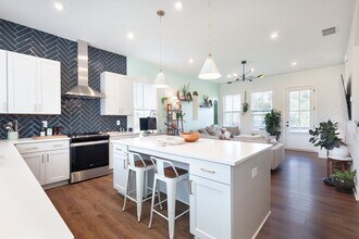 1210 Zebrawood Ct SE in Atlanta, GA - Building Photo - Building Photo