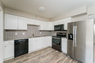 East Shaffer Townhomes in Aliquippa, PA - Building Photo - Building Photo