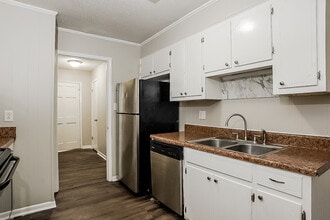 2048 Rosier Rd in Augusta, GA - Building Photo - Building Photo