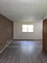 8686 N Anna Way in Douglasville, GA - Foto de edificio - Building Photo