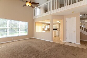1721 Scotch Pine Dr in Brandon, FL - Building Photo - Building Photo